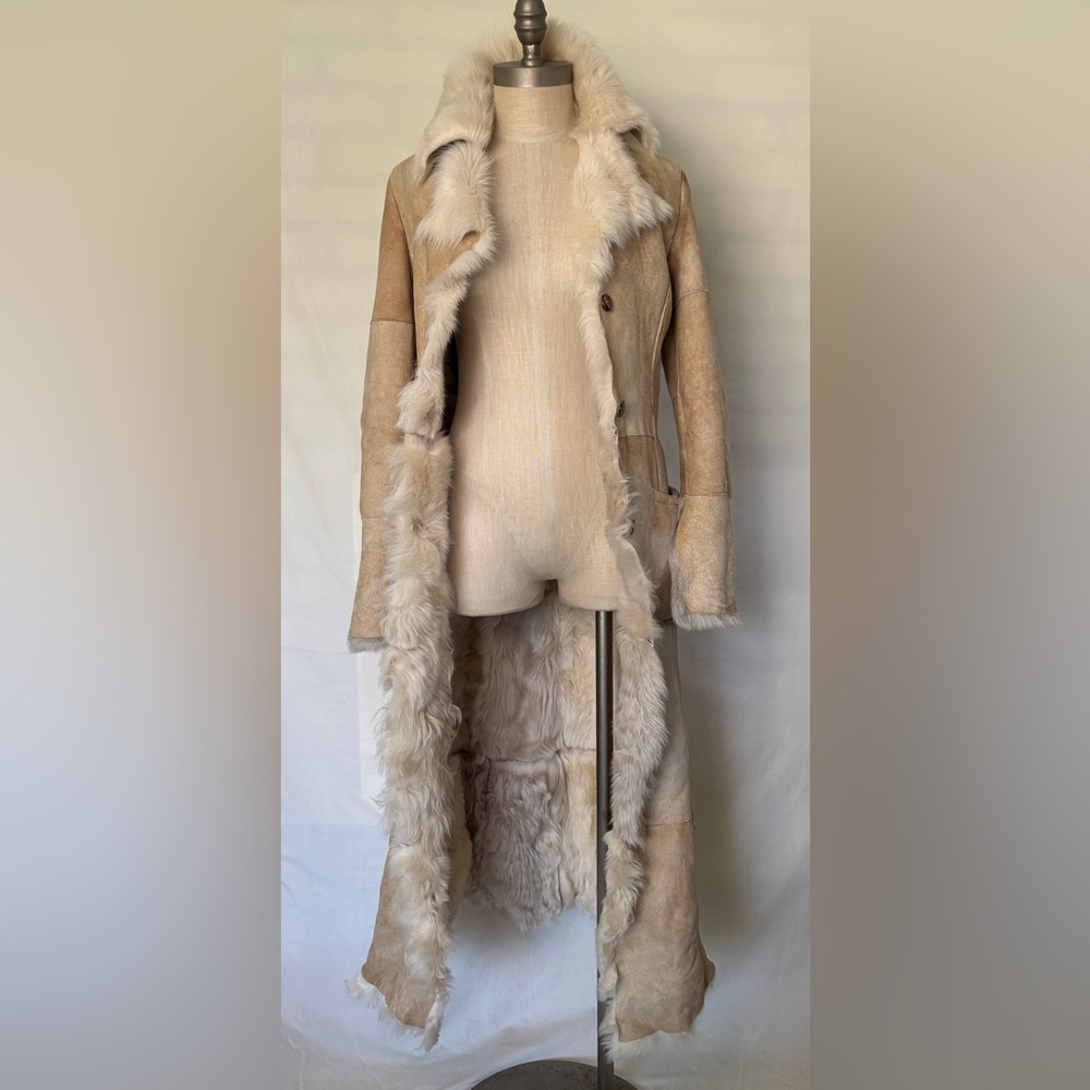 100% Shearling Full Length Camel/Ivory Vintage Coat - Picture 2 of 16